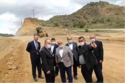 Son dakika haberleri | Kunduzlu-Ahacık yolunda hummalı çalışma Son dakika haberleri | Kunduzlu-Ahacık yolunda hummalı çalışma
