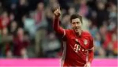 Lewandowski kariyerinin en iyi sezonunu rekorla taçlandırmayı hedefliyor Lewandowski kariyerinin en iyi sezonunu rekorla taçlandırmayı hedefliyor
