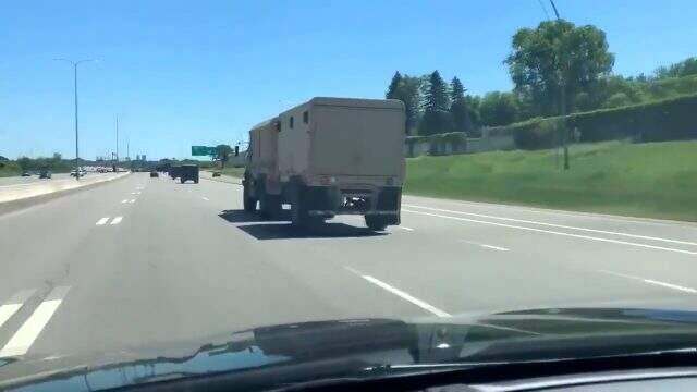 Trump işaretini vermişti, ordu birlikleri protestoların arttığı Minneapolis'e girdi Trump işaretini vermişti, ordu birlikleri protestoların arttığı Minneapolis'e girdi