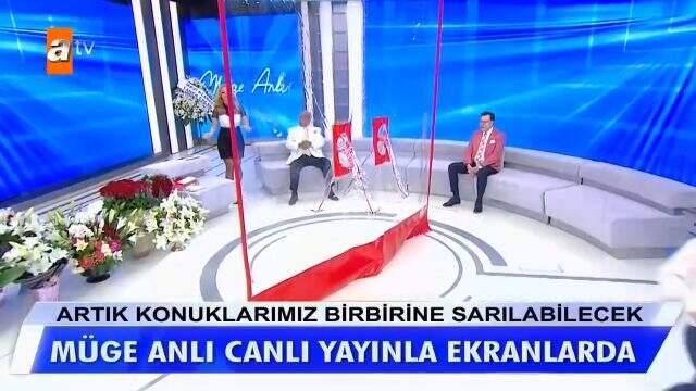 2 ay sonra ekrana dönen Müge Anlı'nın stüdyosuna mesafeli sarılma sistemi kuruldu 2 ay sonra ekrana dönen Müge Anlı'nın stüdyosuna mesafeli sarılma sistemi kuruldu