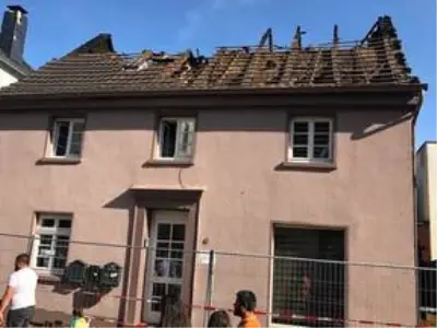 Almanya'da apartman yangınında bir Türk hayatını kaybetti Almanya'da apartman yangınında bir Türk hayatını kaybetti