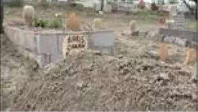 Ankara'da öldürülen Barış Çakan isimli genç son yolculuğuna uğurlandı Ankara'da öldürülen Barış Çakan isimli genç son yolculuğuna uğurlandı