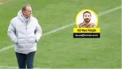 Galatasaray'da futbolcular ve teknik ekip indirimi kabul etti! Galatasaray'da futbolcular ve teknik ekip indirimi kabul etti!