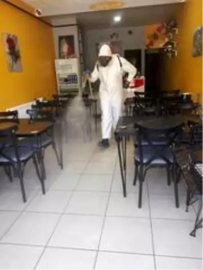 Gebze'de kafe ve lokantalar dezenfekte edildi Gebze'de kafe ve lokantalar dezenfekte edildi