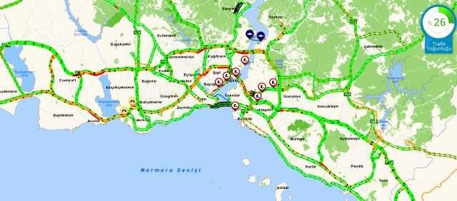 İstanbul'da yasak kalktıktan yarım saat sonra trafik yoğunluğu yüzde 26 oldu İstanbul'da yasak kalktıktan yarım saat sonra trafik yoğunluğu yüzde 26 oldu