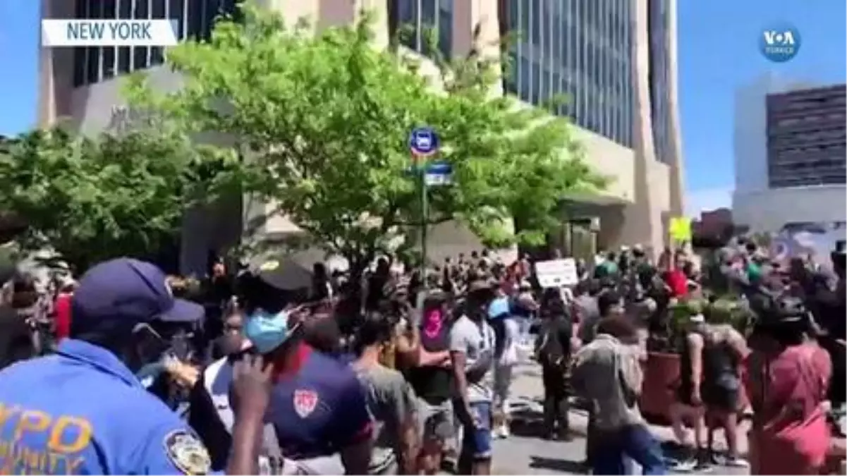New York'ta Protestolar Sürüyor