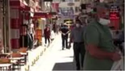 Normalleşme süreciyle kentlerde hareketlilik yaşandı Normalleşme süreciyle kentlerde hareketlilik yaşandı