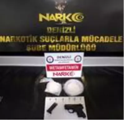 Otomobilin torpidosunda uyuşturucu sevkiyatına 4 tutuklama Otomobilin torpidosunda uyuşturucu sevkiyatına 4 tutuklama
