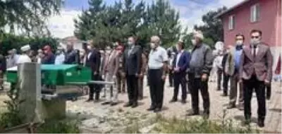 Salim Savcı toprağa verildi Salim Savcı toprağa verildi