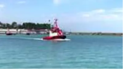 Türkiye'nin ilk yerli sondaj gemisi 'Fatih' Trabzon'a geldi (2) Türkiye'nin ilk yerli sondaj gemisi 'Fatih' Trabzon'a geldi (2)