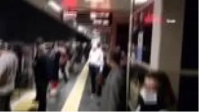 Üsküdar-Çekmeköy metro hattında kısa süreli arıza aksamalara sebep oldu