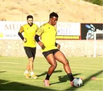 Yeni Malatyaspor çalışmalara yeniden başladı Yeni Malatyaspor çalışmalara yeniden başladı