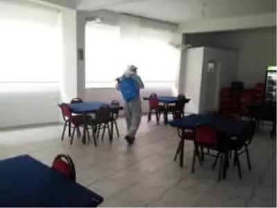Yunusemre'de kahvehaneler dezenfekte ediliyor Yunusemre'de kahvehaneler dezenfekte ediliyor