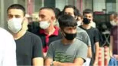 ADANA Asker adaylarına koronavirüs testi ADANA Asker adaylarına koronavirüs testi