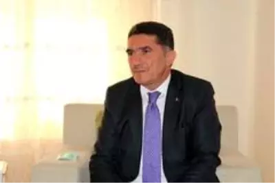 AK Parti'li milletvekillerinden Barış Çakan'ın ailesine taziye ziyareti AK Parti'li milletvekillerinden Barış Çakan'ın ailesine taziye ziyareti