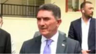 ANKARA AK Parti'li vekillerden yüksek sesle müzik dinleme kavgasında ölen gencin ailesine ziyaret ANKARA AK Parti'li vekillerden yüksek sesle müzik dinleme kavgasında ölen gencin ailesine ziyaret