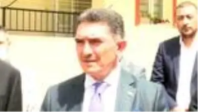 ANKARA AK Parti'li vekillerden yüksek sesle müzik dinleme kavgasında ölen gencin ailesine ziyaret ANKARA AK Parti'li vekillerden yüksek sesle müzik dinleme kavgasında ölen gencin ailesine ziyaret