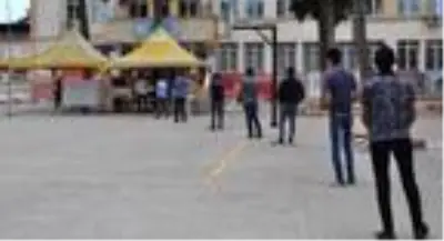 Asker adaylarına Covid-19 testi Asker adaylarına Covid-19 testi