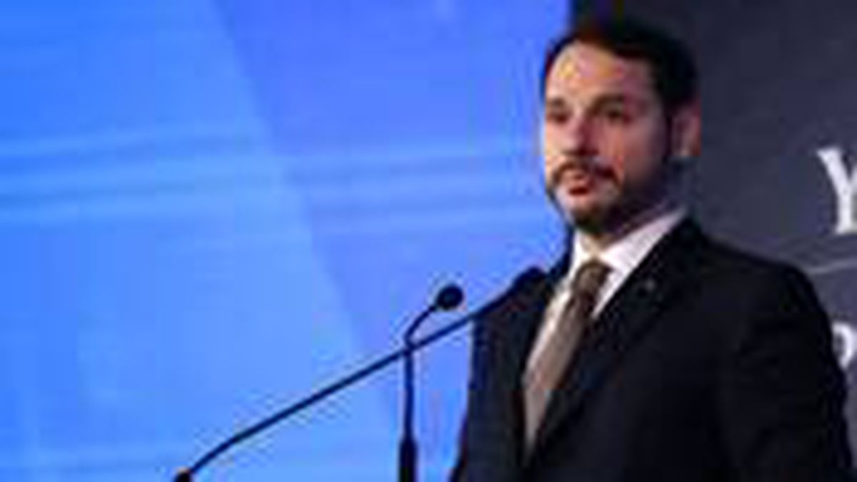 Bakan Albayrak, vatandaşları uyardı: Fırsatçılara karşı dikkatli olun
