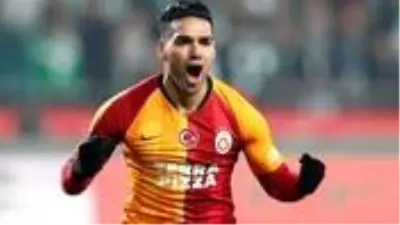 Galatasaraylı Falcao, Beckham'ın sahibi olduğu Inter Miami'nin teklifini reddetti Galatasaraylı Falcao, Beckham'ın sahibi olduğu Inter Miami'nin teklifini reddetti