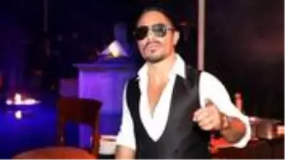 Nusret'ten İbrahim Tatlıses şarkısıyla ırkçılık karşıtı paylaşım Nusret'ten İbrahim Tatlıses şarkısıyla ırkçılık karşıtı paylaşım