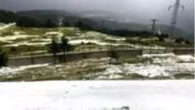 Ilgaz Dağı'nda Haziran ayının ilk günlerinde kar yağdı Ilgaz Dağı'nda Haziran ayının ilk günlerinde kar yağdı