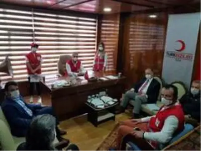 Son dakika haberleri... Kaymakam Çorumluoğlu Kızılay'a teşekkür etti Son dakika haberleri... Kaymakam Çorumluoğlu Kızılay'a teşekkür etti