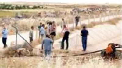 Oğlunu kurtarmak için sulama kanalına atlayan baba boğuldu