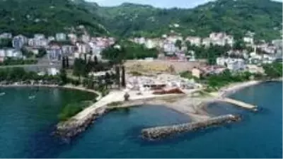 Ordu'daki gökdelenlerden geriye moloz yığını kaldı Ordu'daki gökdelenlerden geriye moloz yığını kaldı
