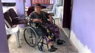 Şehit annesi tekerlekli sandalyeye kavuştu Şehit annesi tekerlekli sandalyeye kavuştu