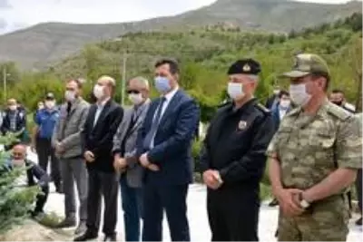 Şehit Yasin Çubuk, şehadetinin yıldönümünde kabri başında anıldı Şehit Yasin Çubuk, şehadetinin yıldönümünde kabri başında anıldı