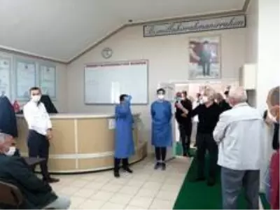 Taşıyıcı esnafı'na sağlık çalışanları eğitim verdi Taşıyıcı esnafı'na sağlık çalışanları eğitim verdi