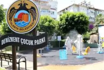 Alanya'da parklar çocuklar ve gençler için hazırlanıyor Alanya'da parklar çocuklar ve gençler için hazırlanıyor