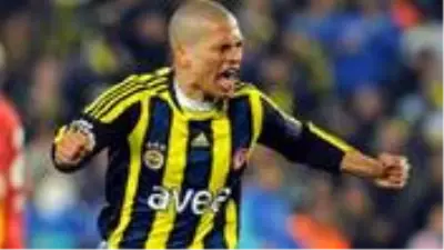 Alex, Fenerbahçe'ye imza attığı günün yıl dönümüyle ilgili paylaşımda bulundu Alex, Fenerbahçe'ye imza attığı günün yıl dönümüyle ilgili paylaşımda bulundu