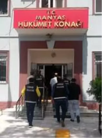 Balıkesir'de 2 uyuşturucu taciri tutuklandı