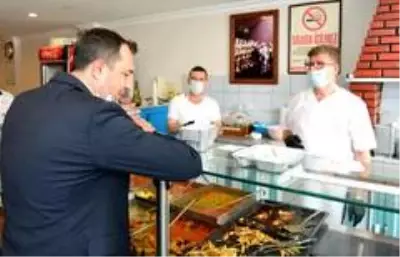 Başkan Yüksel, kepenk açan esnafın talep ve beklentileri dinledi