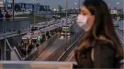 Bilim Kurulu Üyesi Tevfik Özlü: Maske, hijyen ve mesafeye dikkat edersek yeni normalde her şeyi yapabiliriz Bilim Kurulu Üyesi Tevfik Özlü: Maske, hijyen ve mesafeye dikkat edersek yeni normalde her şeyi yapabiliriz