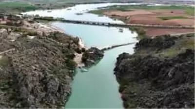 Denizi olmayan ilde ekmeğini tekneden kazanıyor Denizi olmayan ilde ekmeğini tekneden kazanıyor