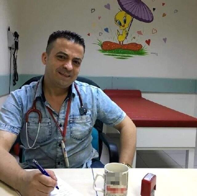Doktor, babasının mezarı başında intihar etti Doktor, babasının mezarı başında intihar etti