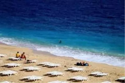 Dünyaca ünlü plajda 'yeni düzen' Dünyaca ünlü plajda 'yeni düzen'