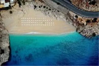 Dünyaca ünlü plajda 'yeni düzen' Dünyaca ünlü plajda 'yeni düzen'