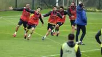 Hazırlık maçı yapmak isteyen Fenerbahçe'ye TFF'den izin çıkmadı Hazırlık maçı yapmak isteyen Fenerbahçe'ye TFF'den izin çıkmadı