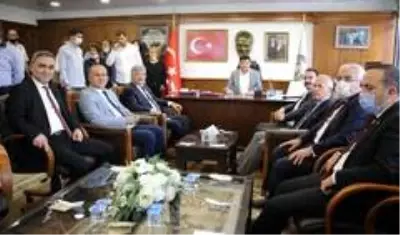 İYİ Parti Genel Başkan Yardımcısı Ergun'dan Başkan Özcan'a ziyaret