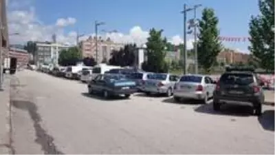 Karabük'te araç park etme yasağı kaldırıldı