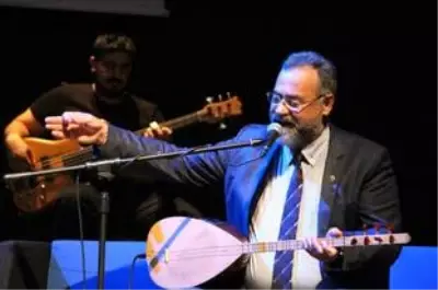 Karşıyaka, Nazım Hikmet'i Tolga Çandar'la selamlıyor