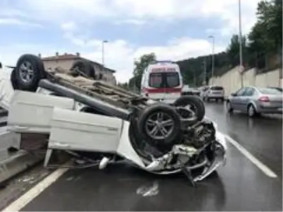 Maltepe'de otomobil takla attı: 1 yaralı
