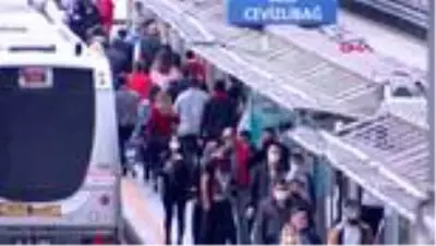 METROBÜS KALABALIĞI YOLCULARI İSYAN ETTİRDİ METROBÜS KALABALIĞI YOLCULARI İSYAN ETTİRDİ