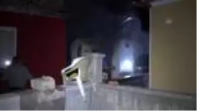 Muğla'da içinde bulunduğu evi yaktığı iddia edilen kişi öldü Muğla'da içinde bulunduğu evi yaktığı iddia edilen kişi öldü