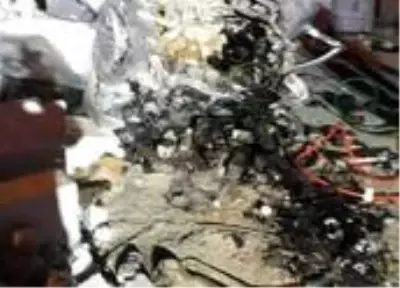 Afyonkarahisar'da kontrolden çıkan otomobil mermer fabrikasına girdi: 1 ölü, 3 yaralı Afyonkarahisar'da kontrolden çıkan otomobil mermer fabrikasına girdi: 1 ölü, 3 yaralı