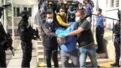 Bursa'da polis memurunun şehit edildiği olayda 3 kişi tutuklandı Bursa'da polis memurunun şehit edildiği olayda 3 kişi tutuklandı